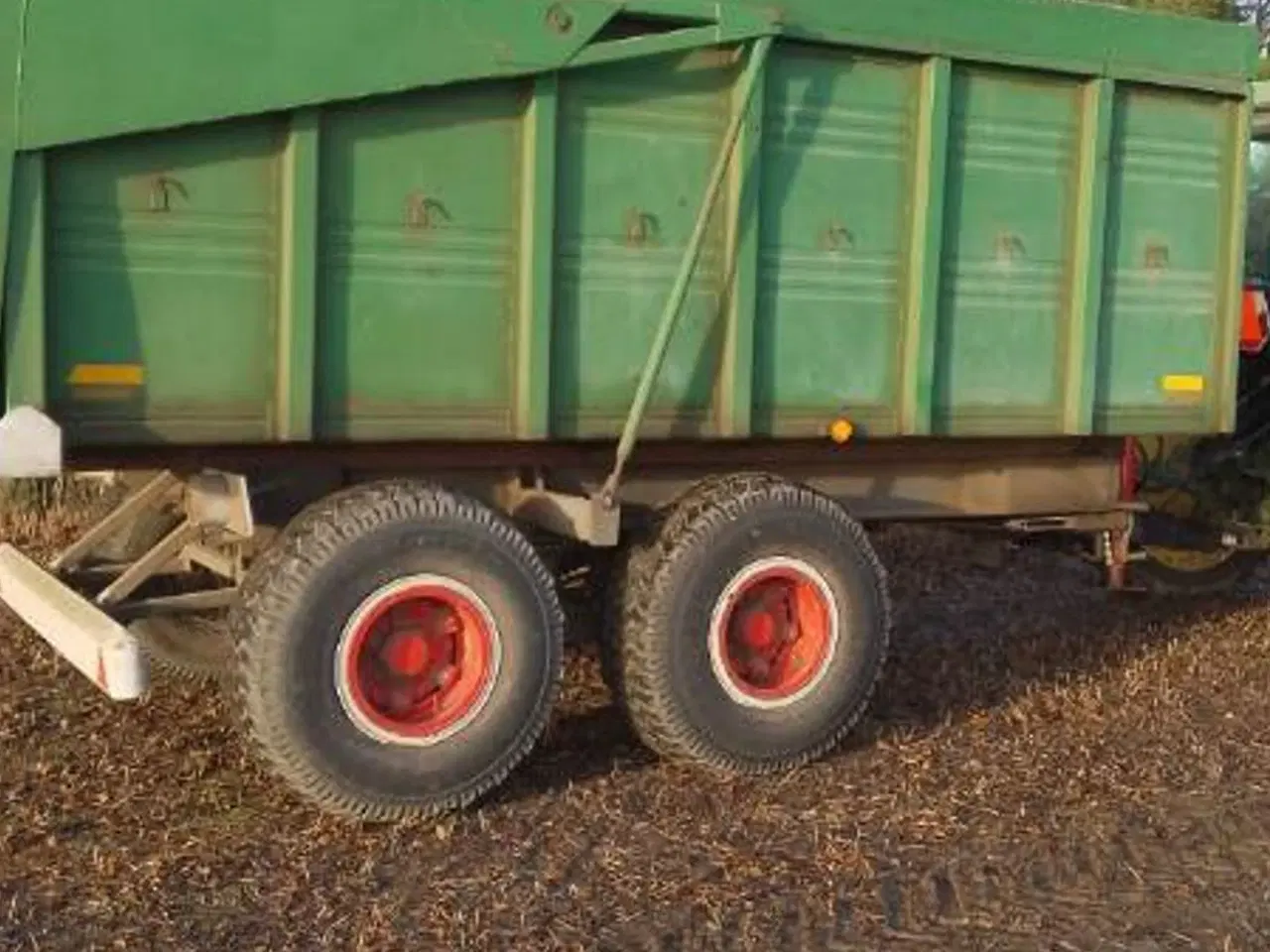 Billede 2 - Belarus 12 T. med bogie og fransk bagsmæk