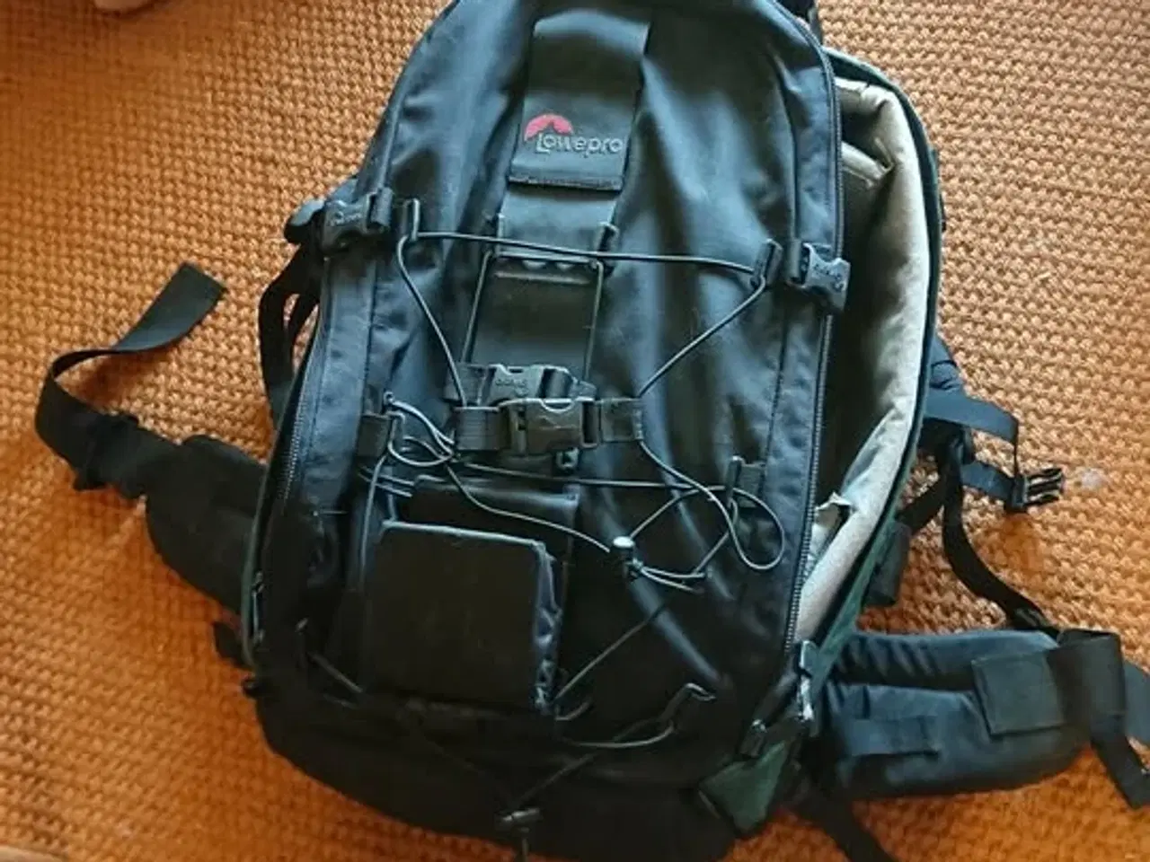 Billede 1 - LOWE PRO -PRO TREKKER AW-Kamerataske