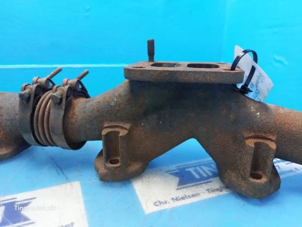 Billede 14 - New Holland TX68 Udstødningsmanifold 61318477