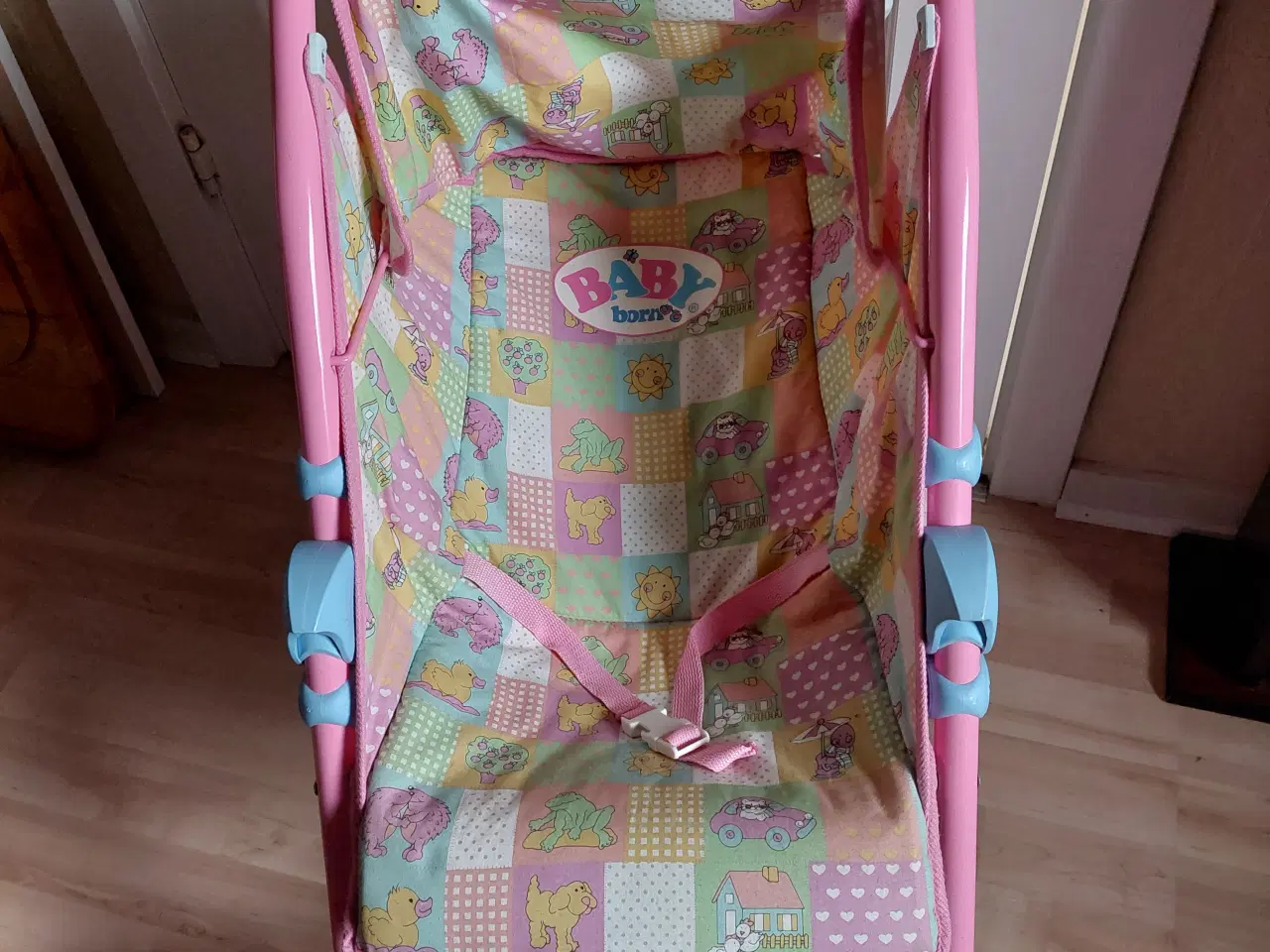 Billede 1 - Fin Klapvogn Baby Born Lyserød m Mønster på