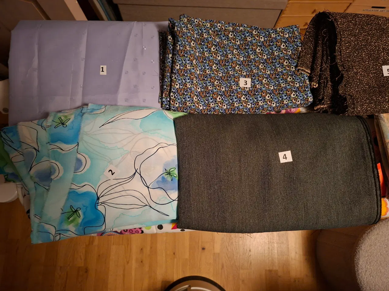 Billede 1 - Diverse metervarer sælges