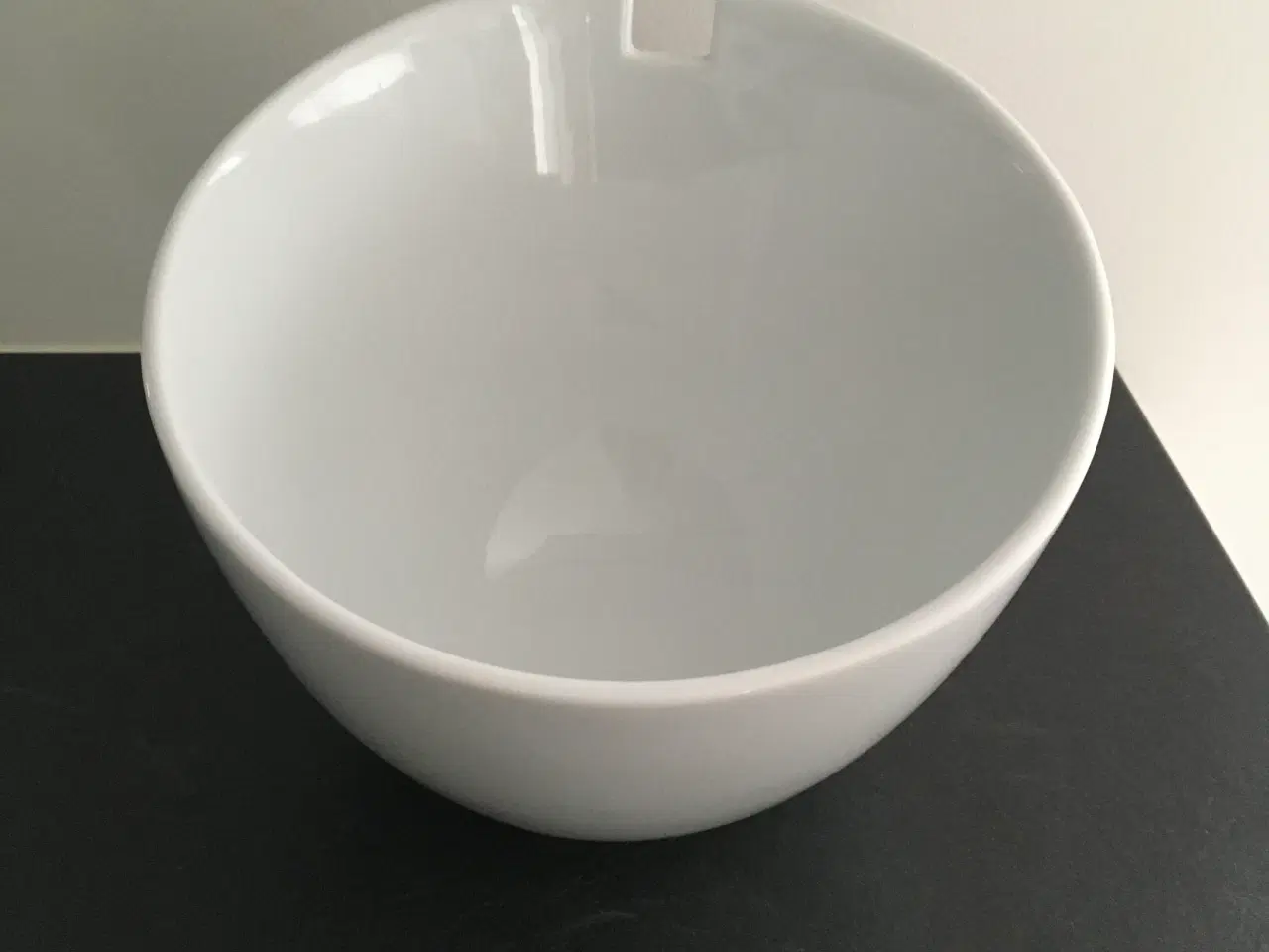 Billede 6 - Ny Aida STEEL-FUNCTION SALATSKÅL I hvidt porcelæn