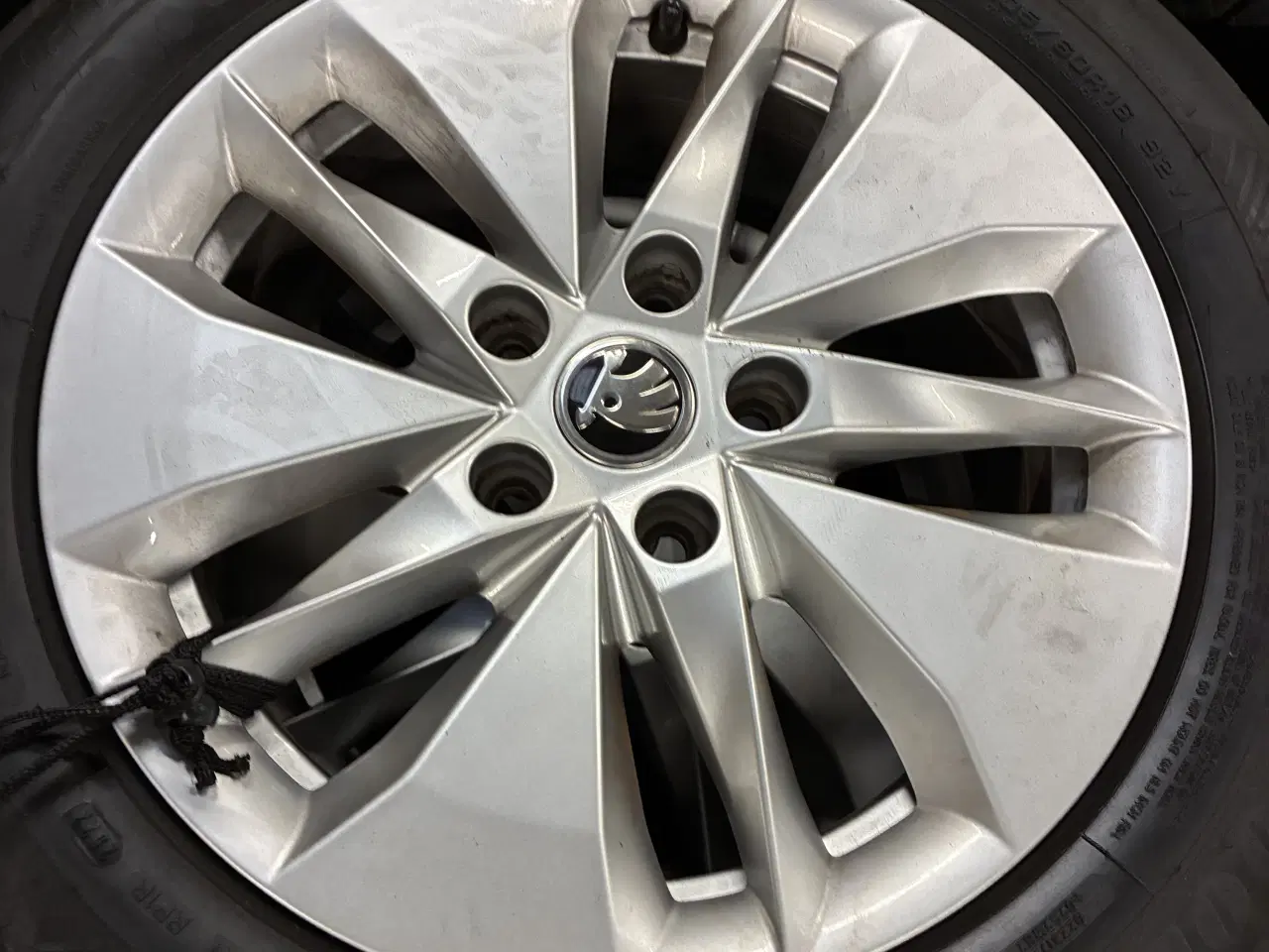 Billede 5 - Fælge med dæk