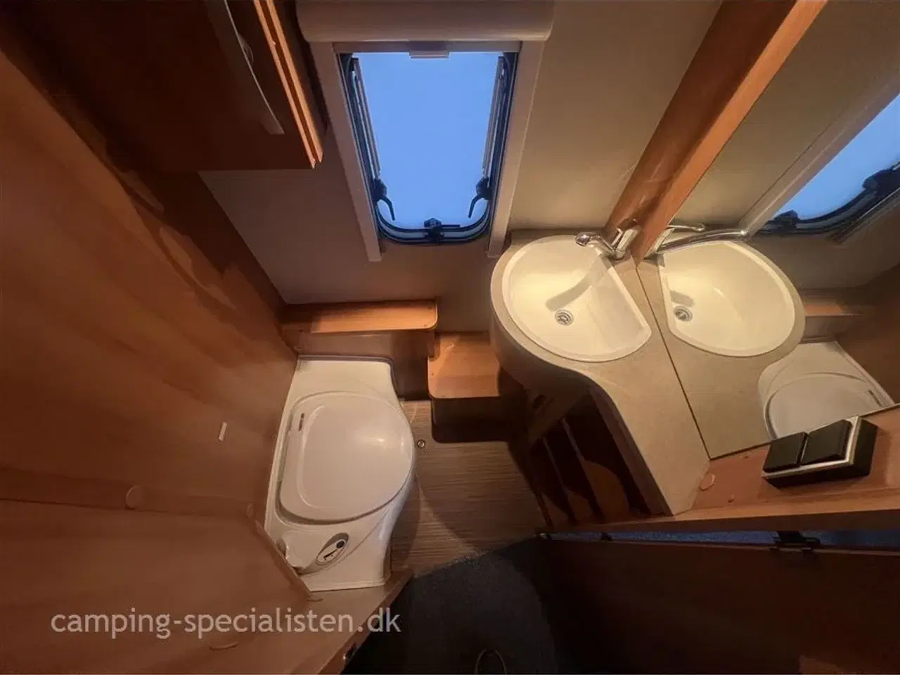 Billede 12 - 2015 - Hymer Eriba Feeling 425   2015 Hymer Feeling 425 - Se den nu hos Camping-Specialisten.dk