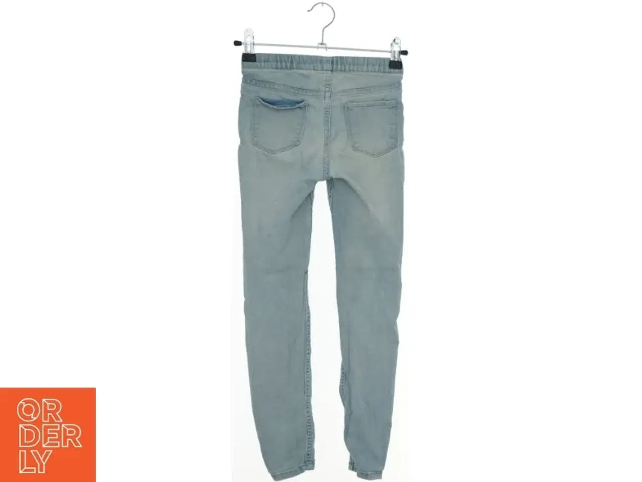 Billede 2 - Lyseblå bukser med elastik i taljen fra H&M (str. 128)