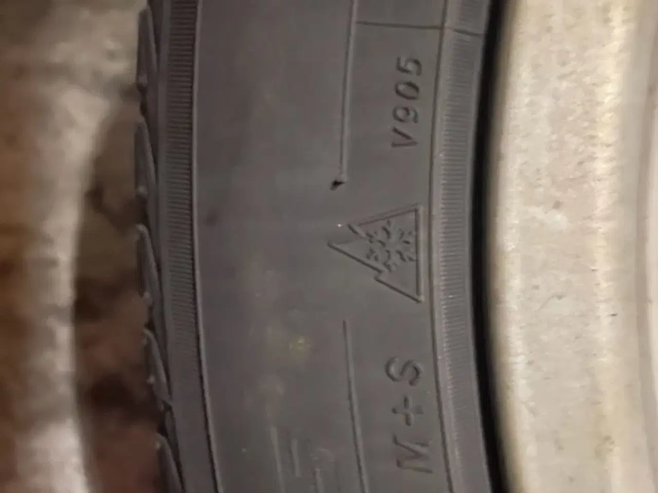 Billede 1 - Vinterdæk incl. fælge