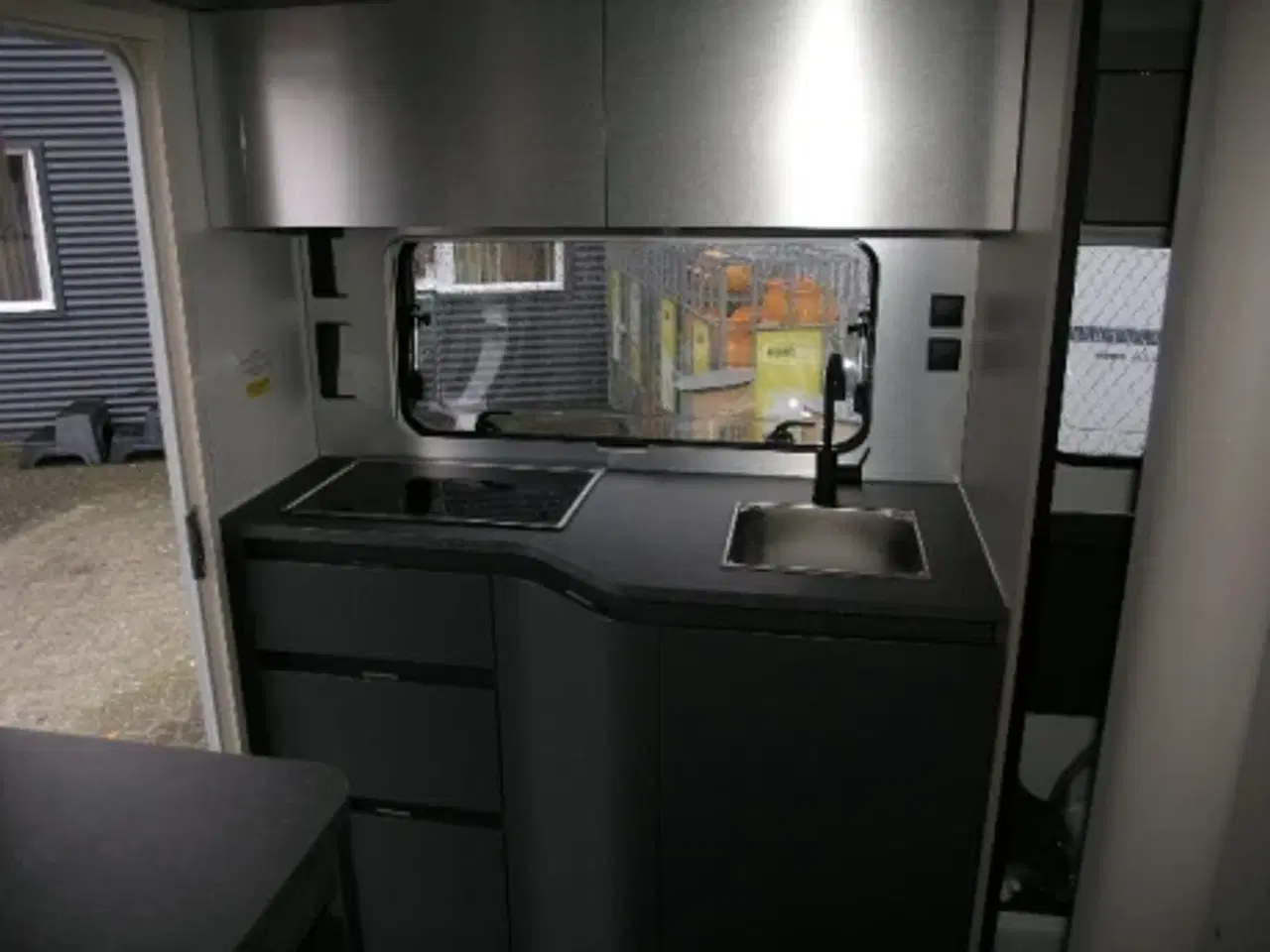 Billede 9 - Adria Action 391 LH Sport