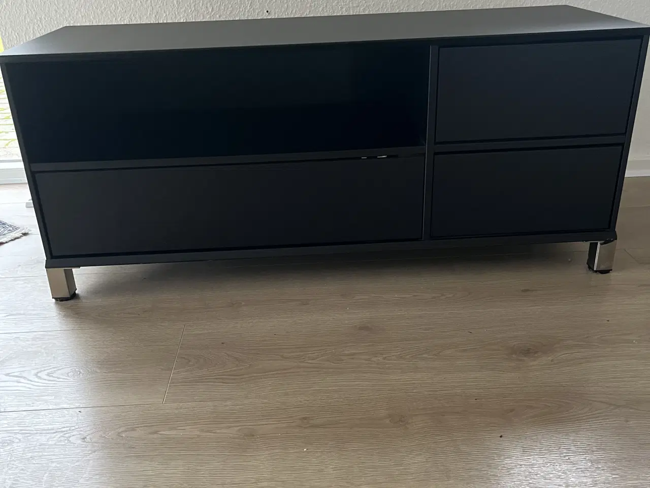 Billede 1 - Sort TV møbel