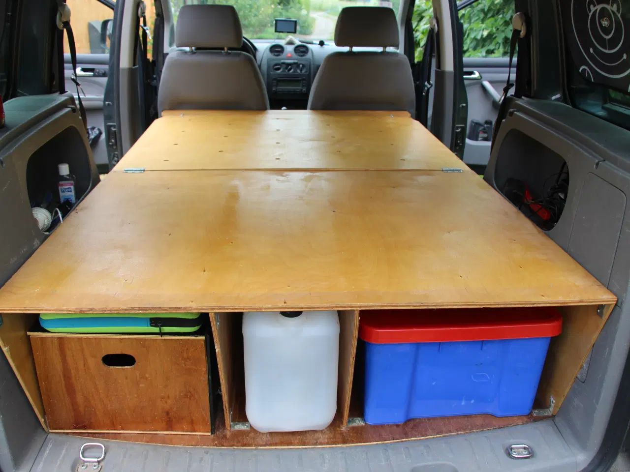 Billede 2 - Campingkasse til Caddy årgang 04