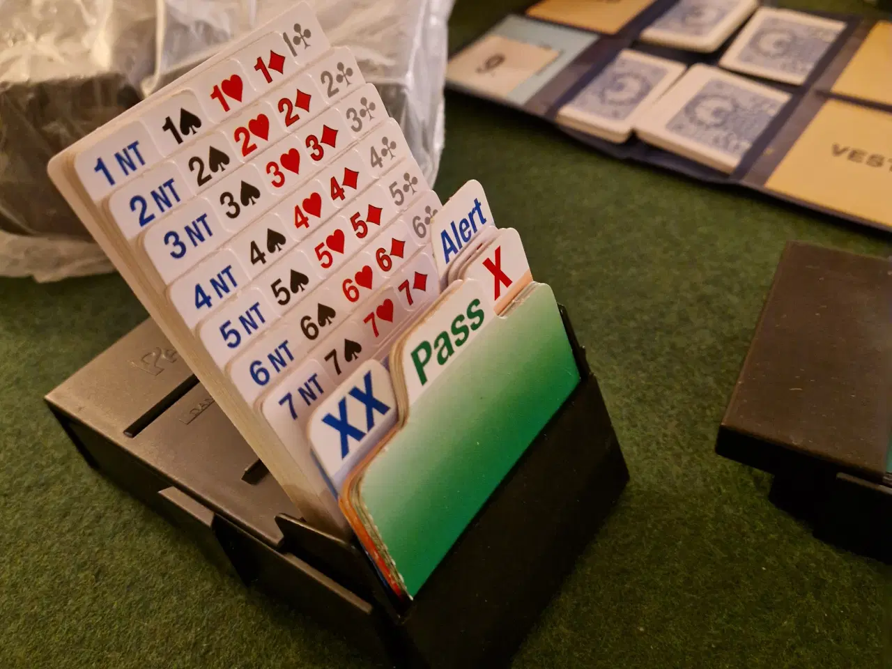 Billede 3 - Bridgebord og meldebokse