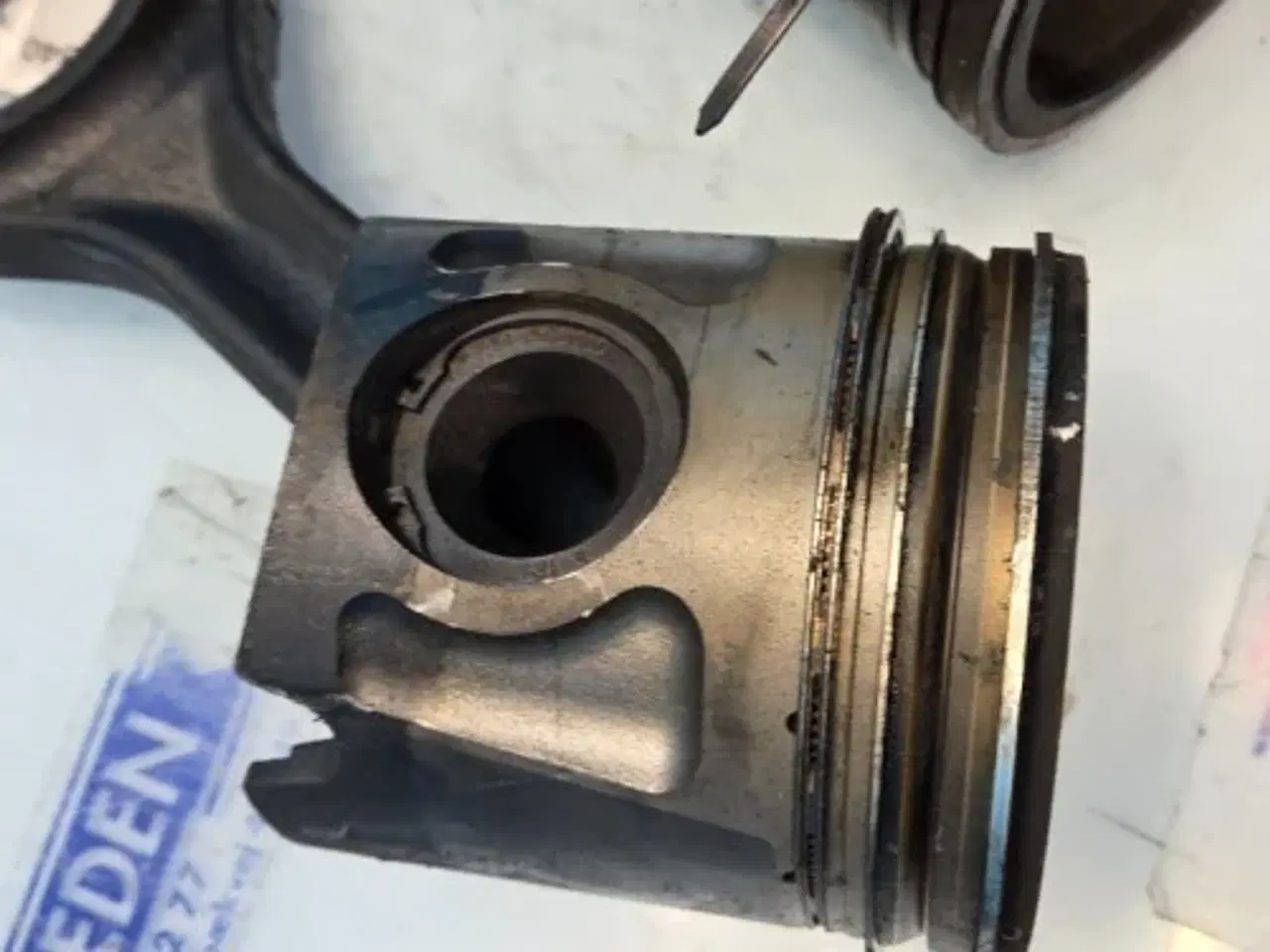 Billede 17 - Iveco  Cursor13  Stempel  Sæt  8094840