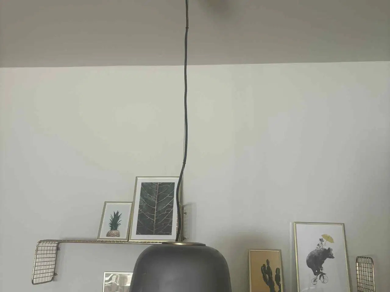 Billede 4 - Spisebord i massivt egetræ + Evedal lampe