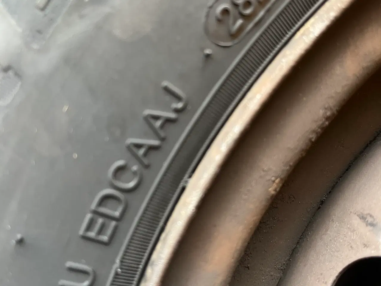 Billede 2 - Helårshjul 175-65-14 VW Up.