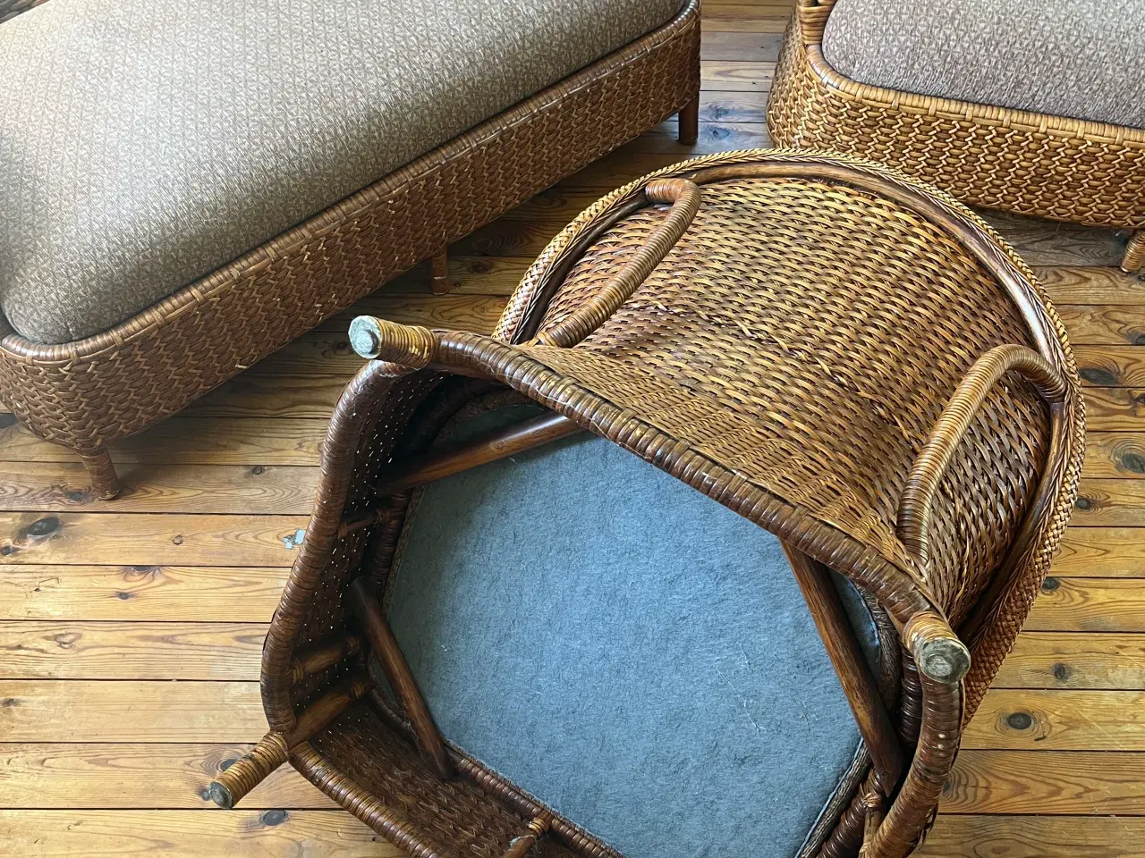 Billede 6 - Sofa + 2 stole i ægte orientalsk træflet (rattan)