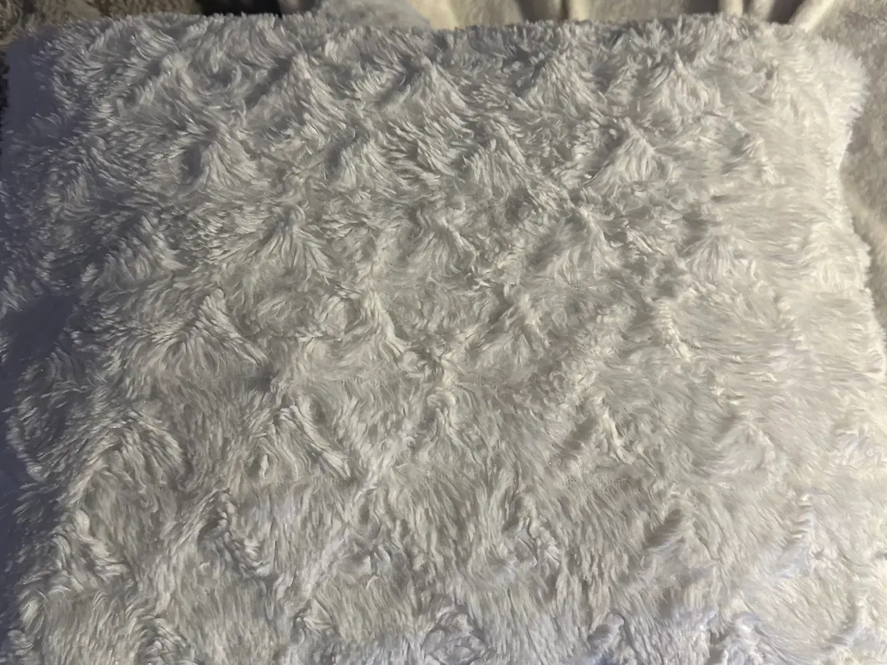 Billede 2 - 2 Pyntepuder sælges 