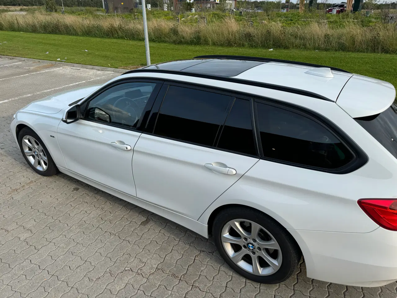 Billede 2 - BMW 320d Sport Line