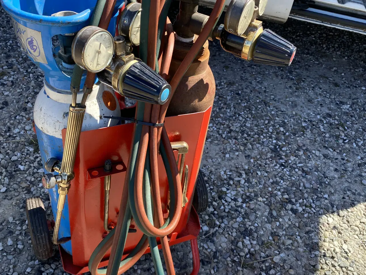 Billede 3 - gas og ilt sæt på vogn 5 kg ejerflasker 