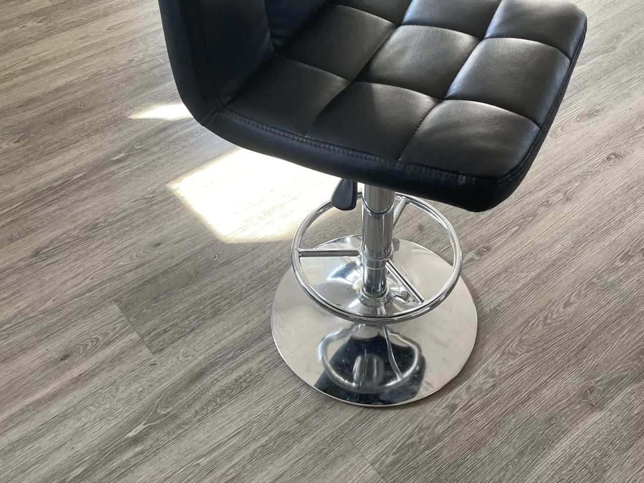 Billede 2 - Barstole i sort