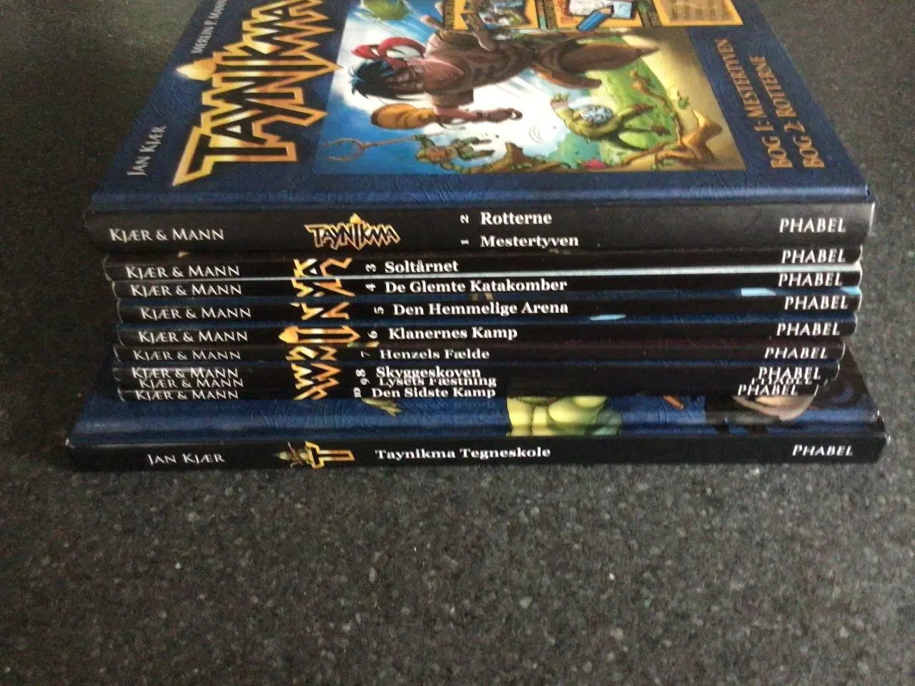 Billede 1 - Taynikma 1-10+ tegneskole komplet