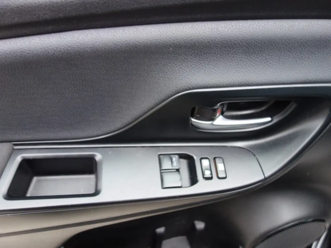 Billede 5 - Toyota Yaris 1,5 Hybrid H2 Exclusive e-CVT Van