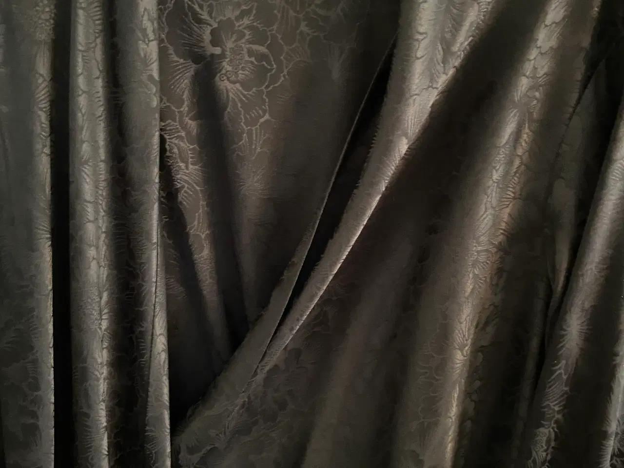 Billede 2 - Karmamia slå om kjole str L/x jaguar sort 