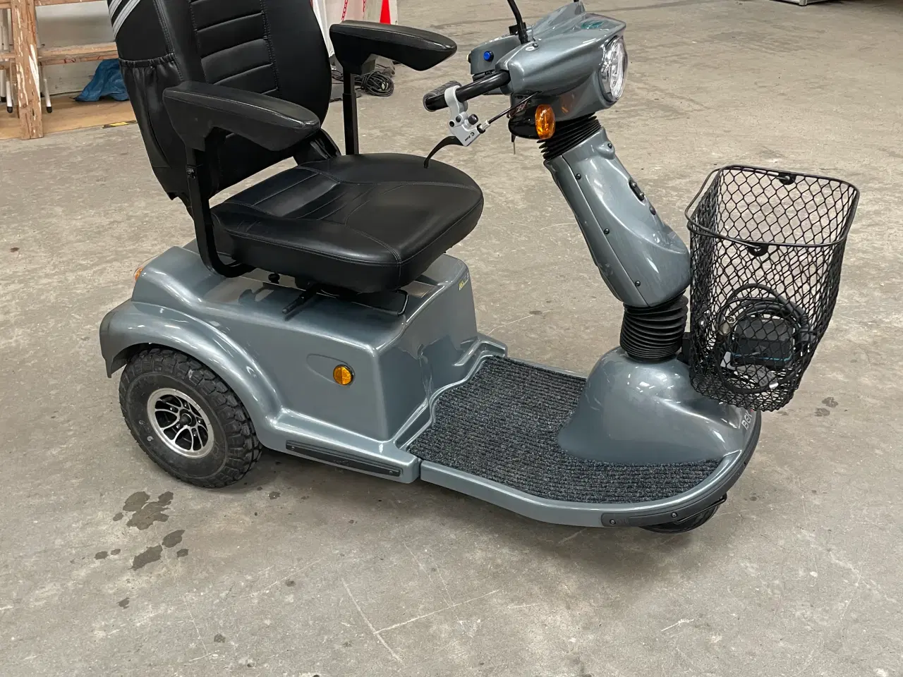 Billede 3 - Karma 737 - 2 L  den store Luxux Scooter