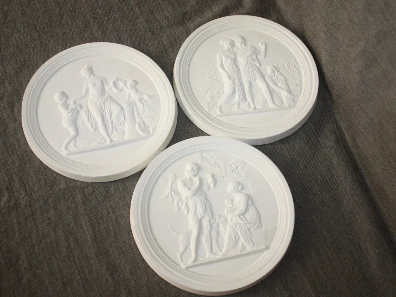 Billede 1 - Relief platter med Thorvaldsen  motiver