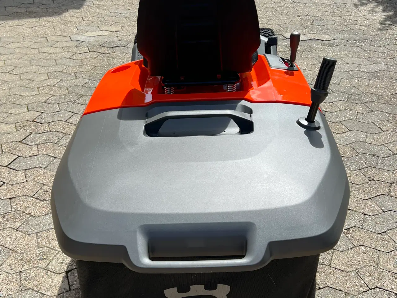 Billede 5 - Husqvarna TC 114 95 cm klippebredde 