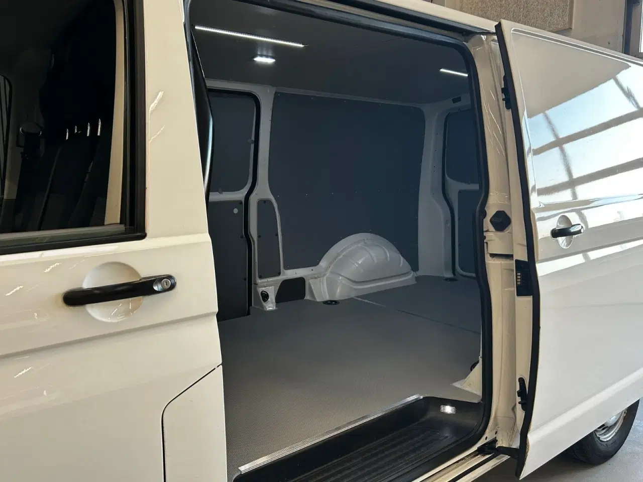 Billede 12 - VW Transporter 2,0 TDi 150 Kassevogn DSG lang