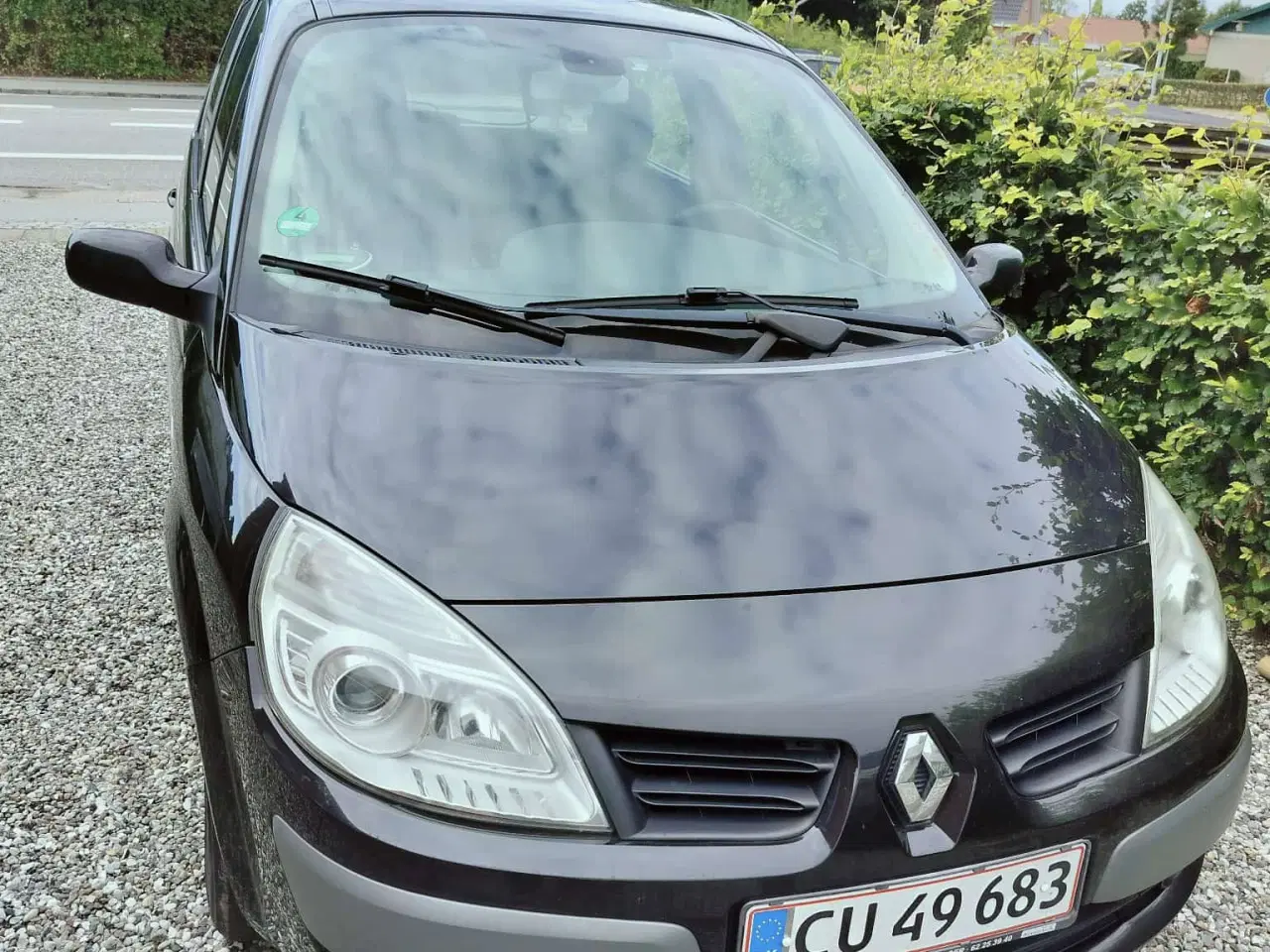 Billede 1 - Her er der en utrolig dejlig bil.