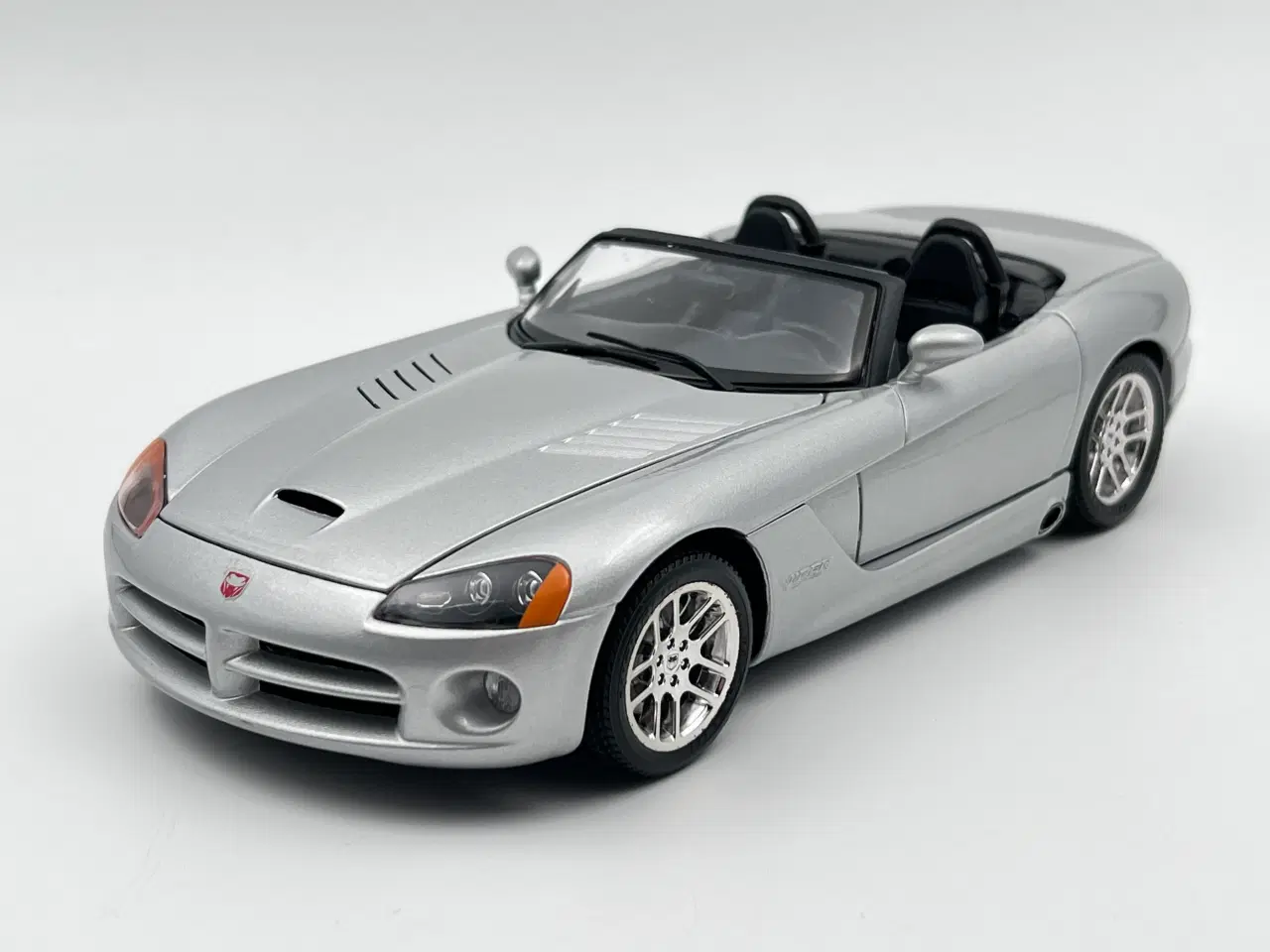 Billede 2 - 2003 Dodge Viper SRT-10 - 1:18