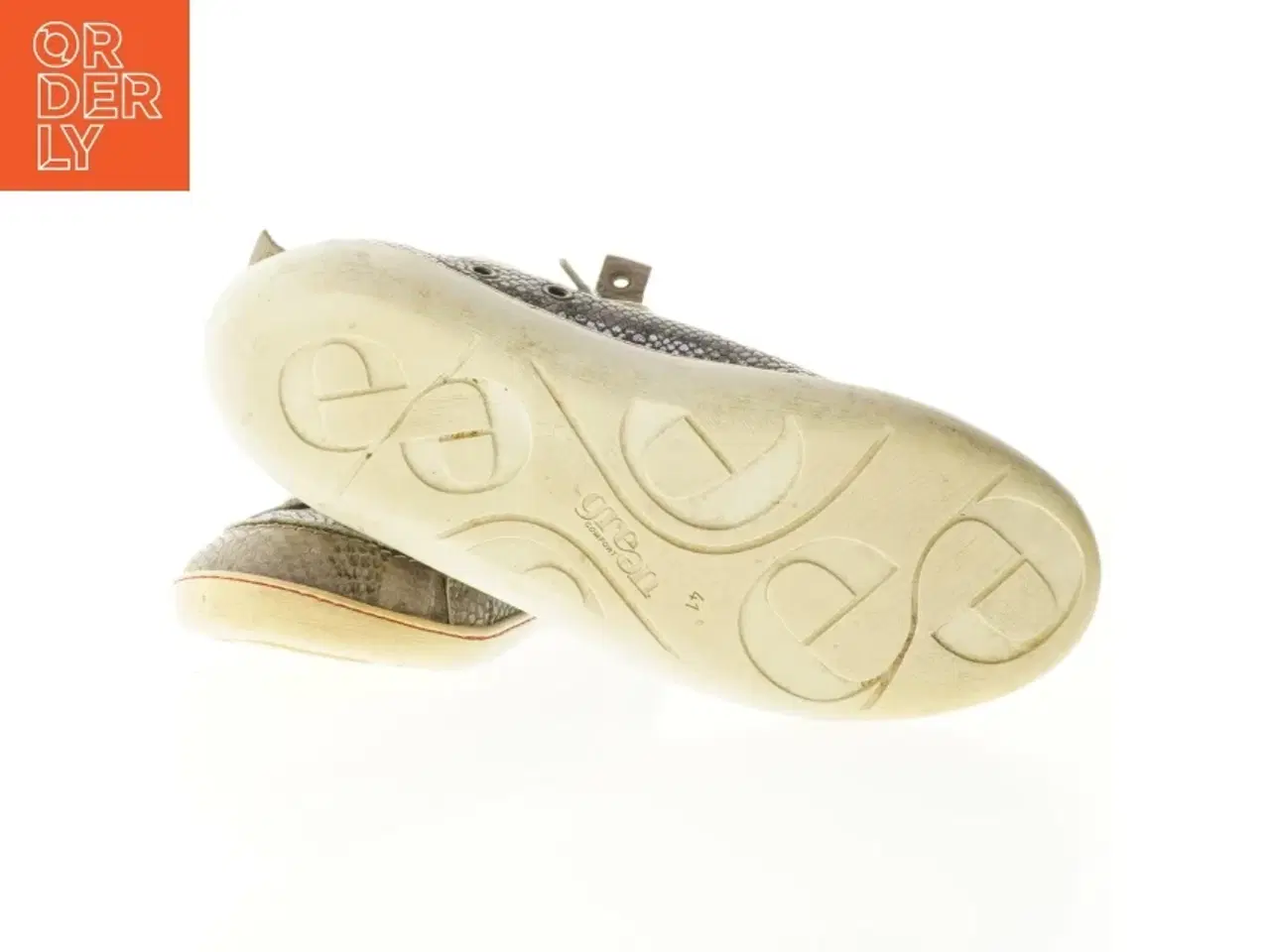Billede 3 - Brugte damesneakers med slangeskindslook