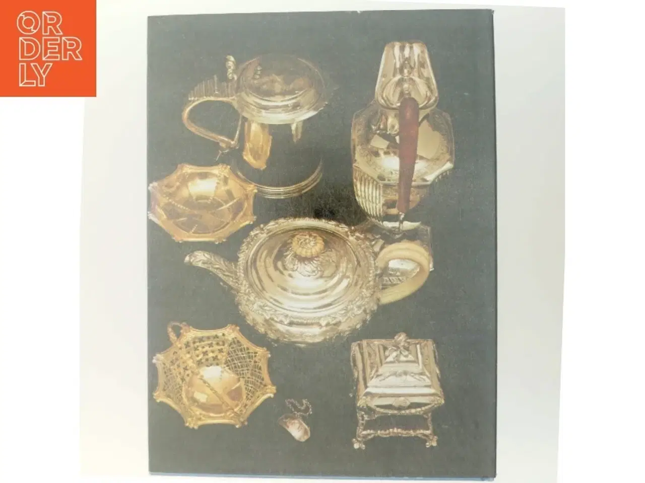 Billede 3 - Bog om sølvtøj fra Derby Books