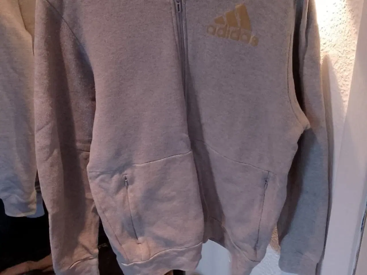 Billede 1 - adidas trøje