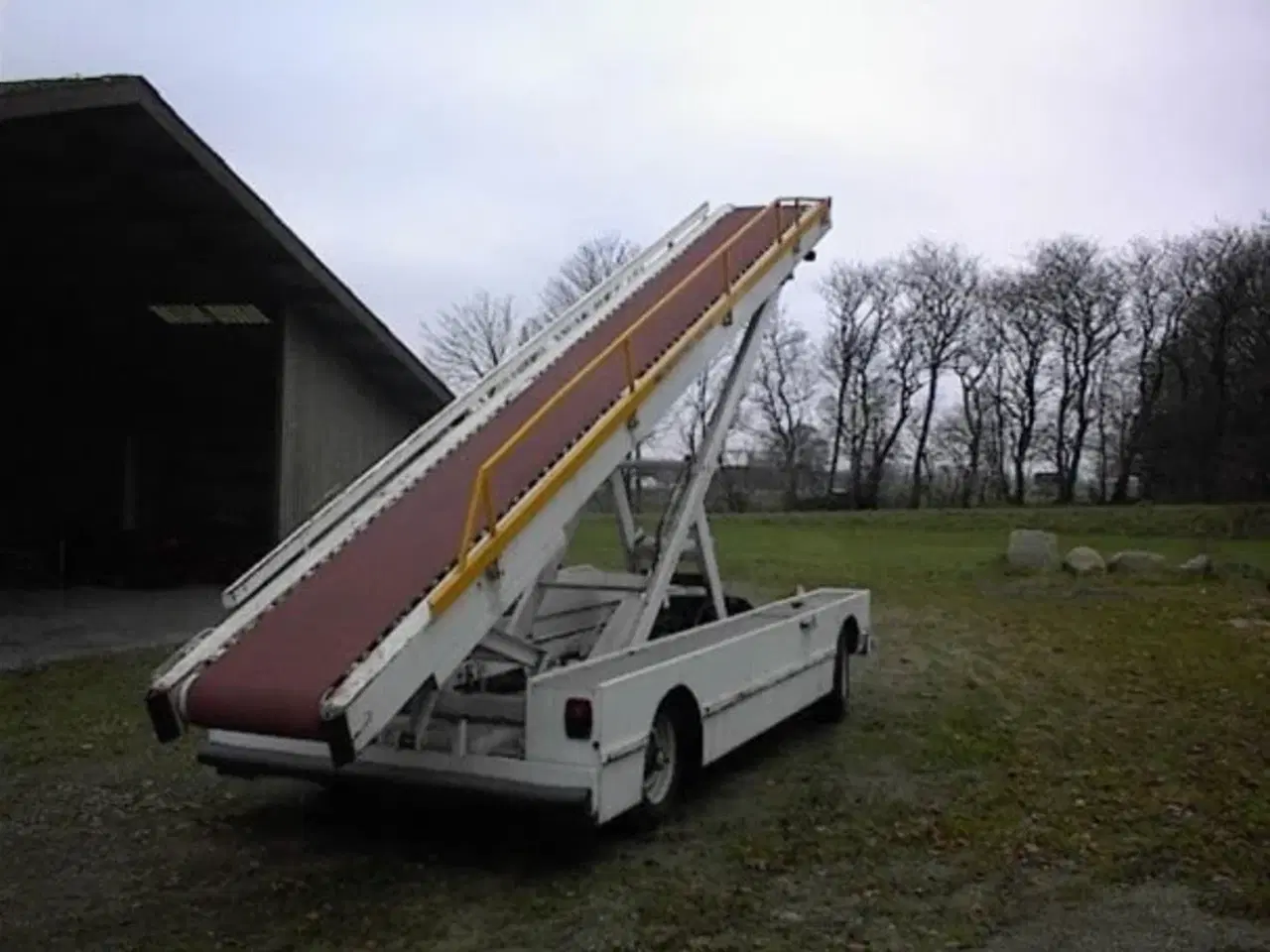 Billede 8 - Lufthavns køretøj (Kufferter)