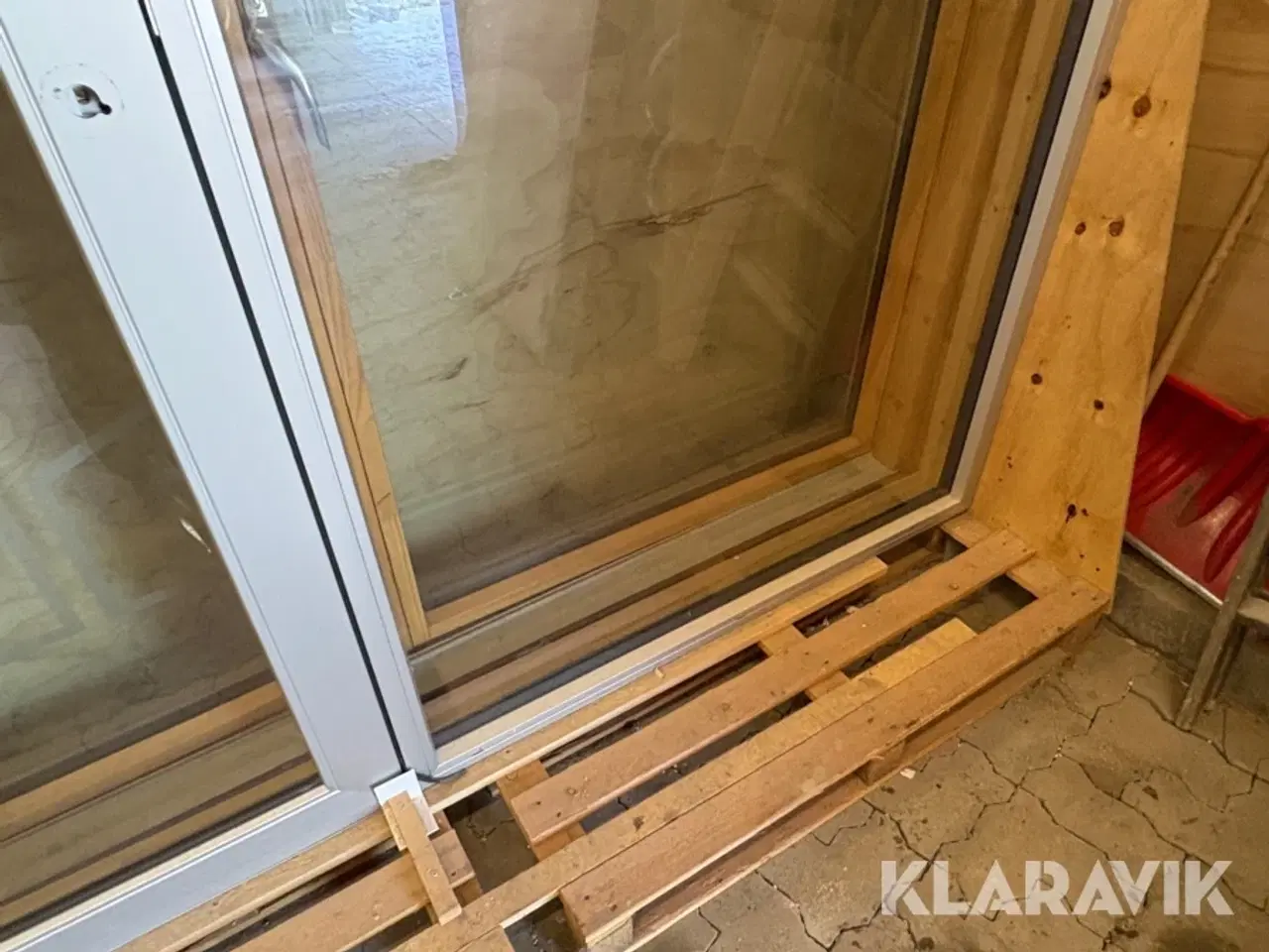 Billede 7 - Vinduesparti 2 styk 1 med overdel og 1 med gennemgående låsekasse