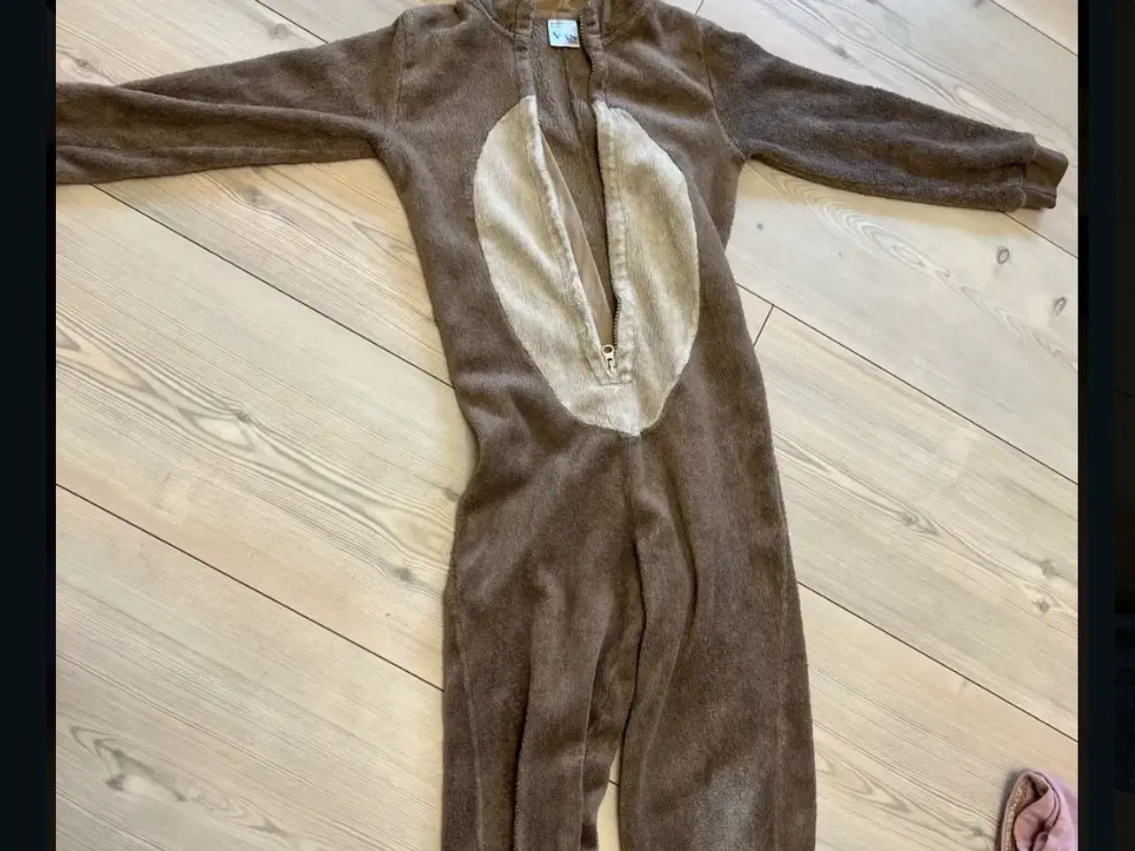 Billede 3 - Tøjpakke str 122-128