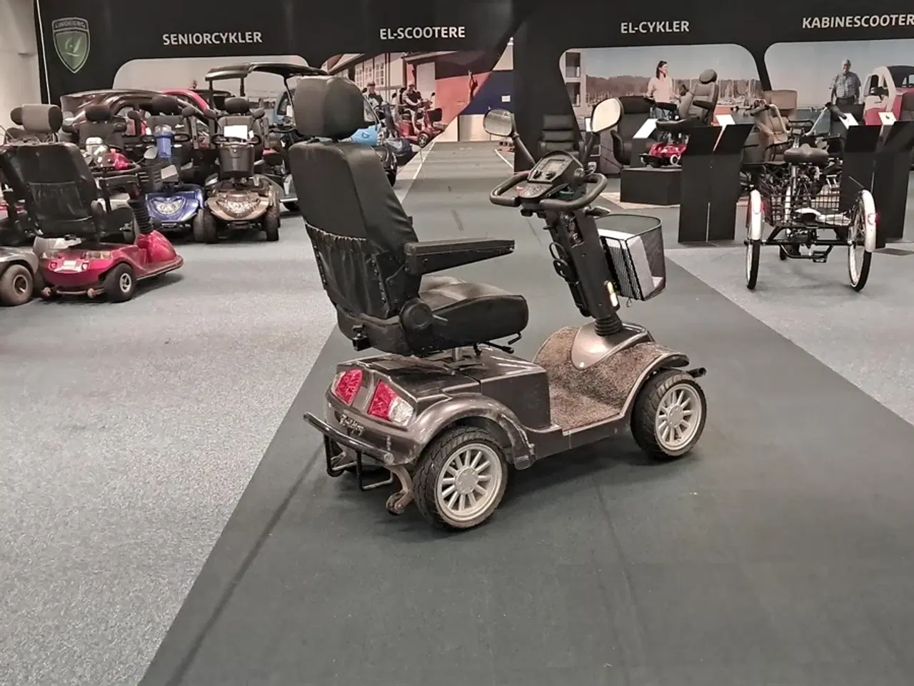 Billede 2 - LM-500 grå