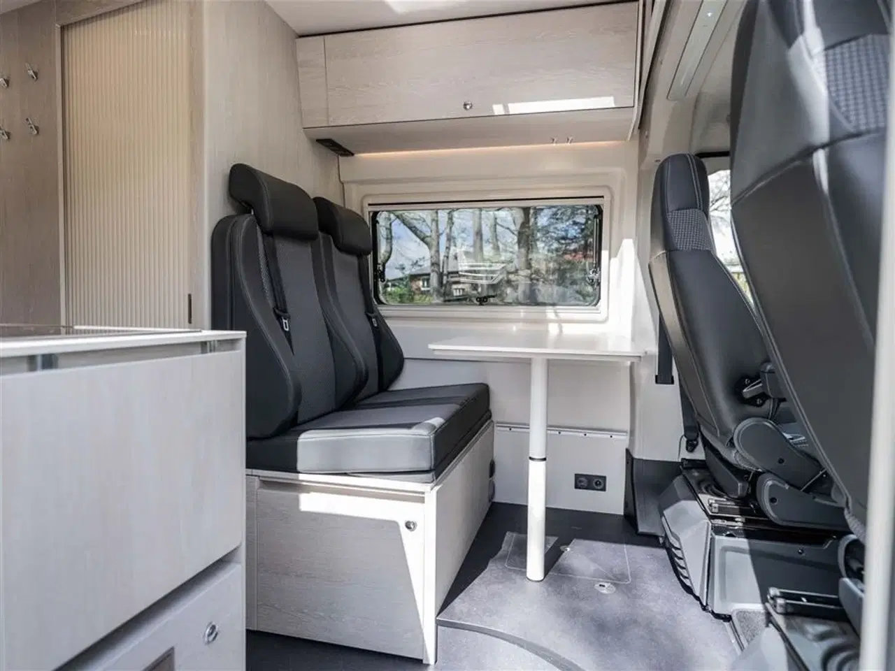 Billede 27 - 2026 - Tourne 6.0 Cruise aut. gear - Black   Den originale Tourne