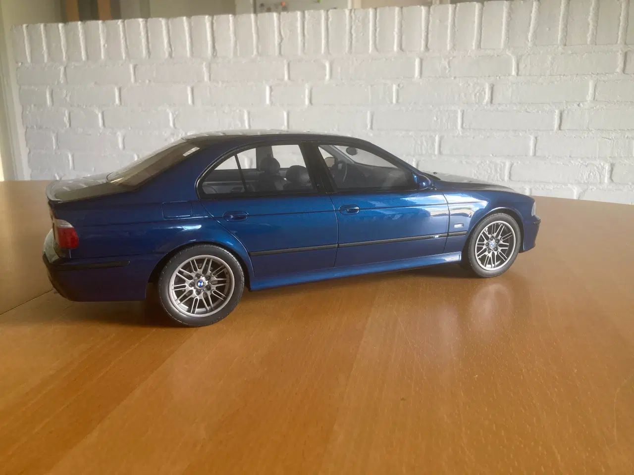 Billede 3 - BMW M5 e39 1:12