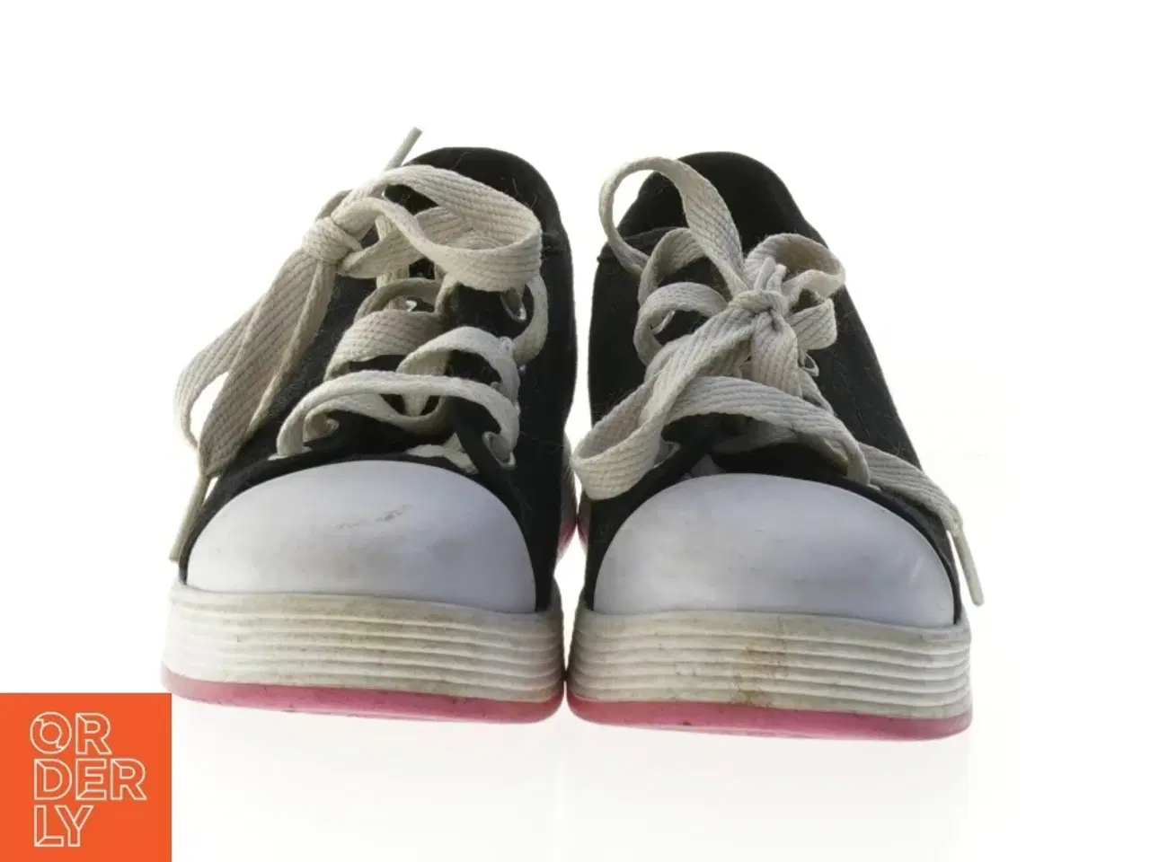 Billede 2 - Sko med indbyggede hjul fra Heelys (str. 32 )