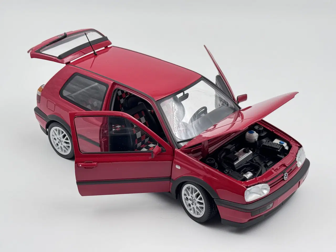 Billede 4 - 1996 VW Golf III GTI 20 Jubi - 1:18