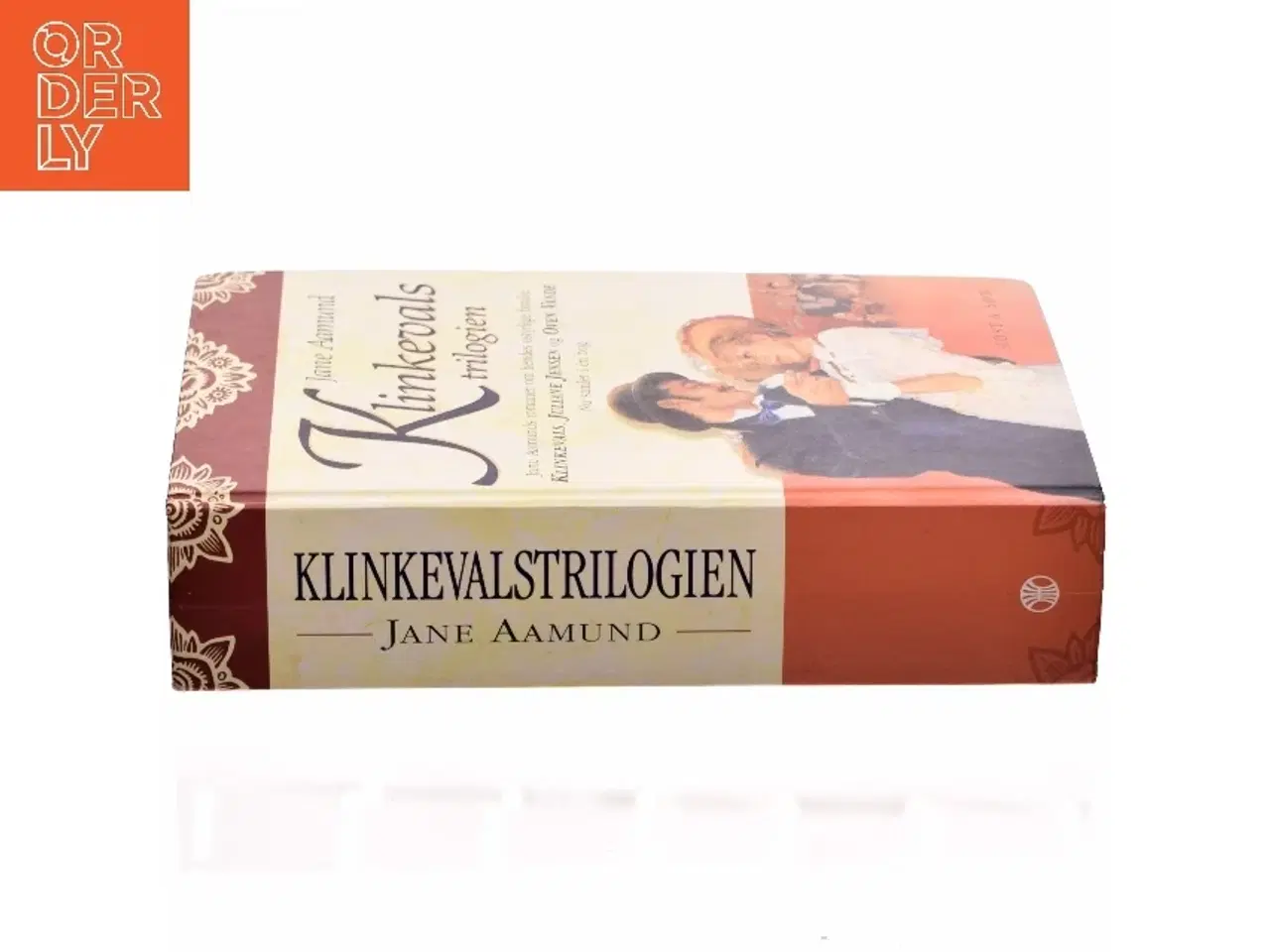 Billede 2 - Klinkevalstrilogien : Klinkevals, Juliane Jensen, Oven vande af Jane Aamund (Bog)