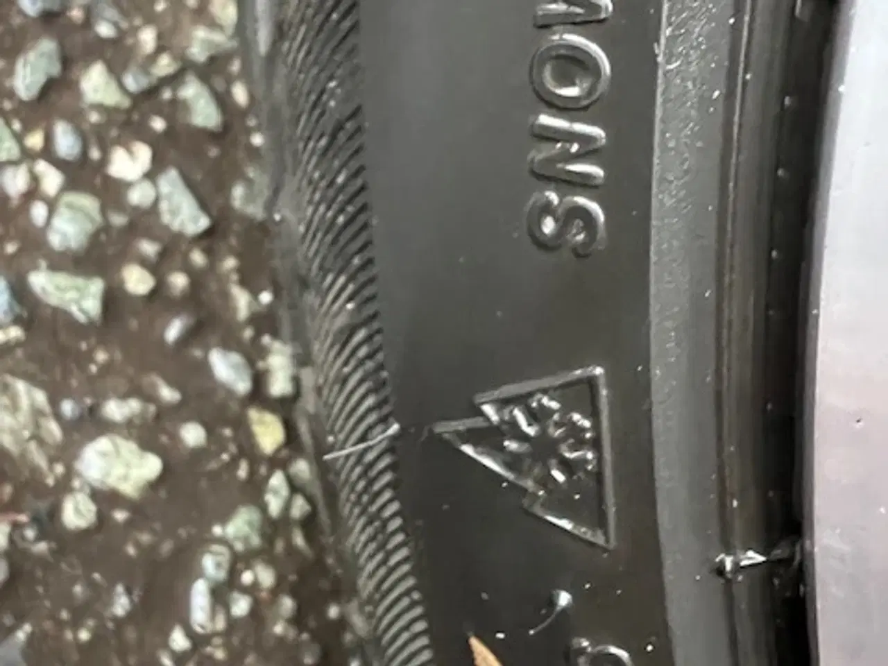 Billede 1 - 4 stk BMW Alufælge med bridgestone vinterdæk