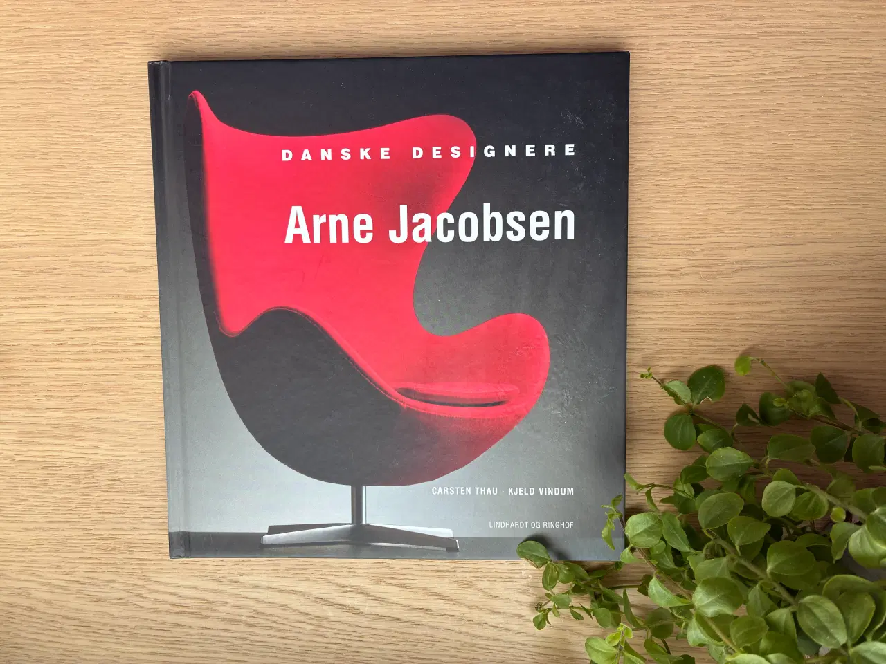 Billede 1 - Arne Jacobsen  -  Danske Designere