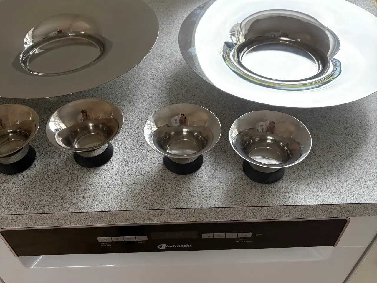 Billede 2 -  To fade og fire lysestager