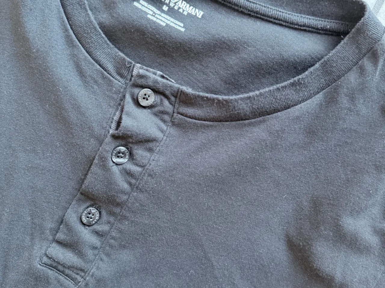 Billede 2 - Armani Langærmet t-shirt, sweatshirt i str. M 