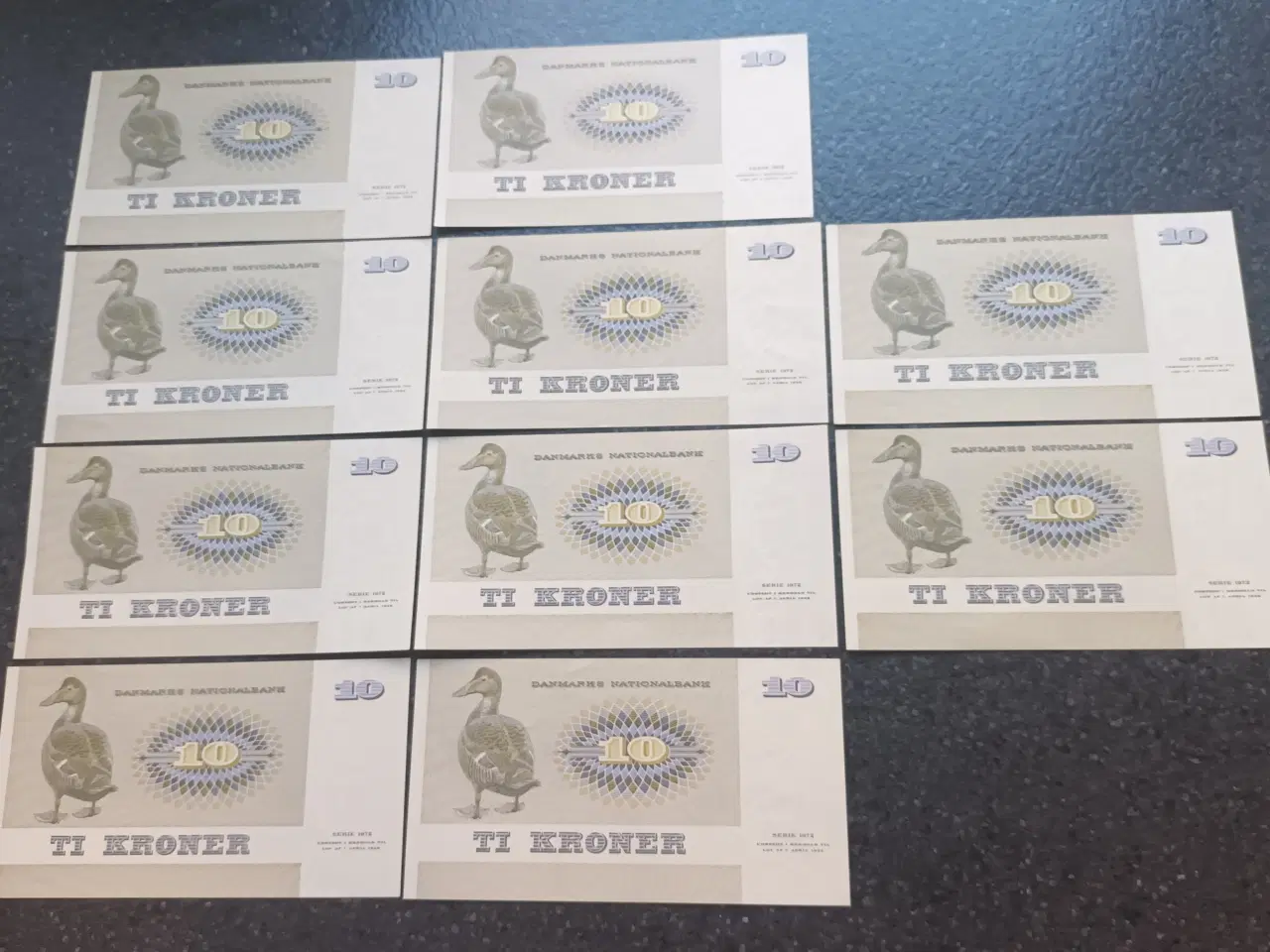 Billede 3 - 10 Kr sedler 10 stk 1977 + 1978 2 stk i numreorden