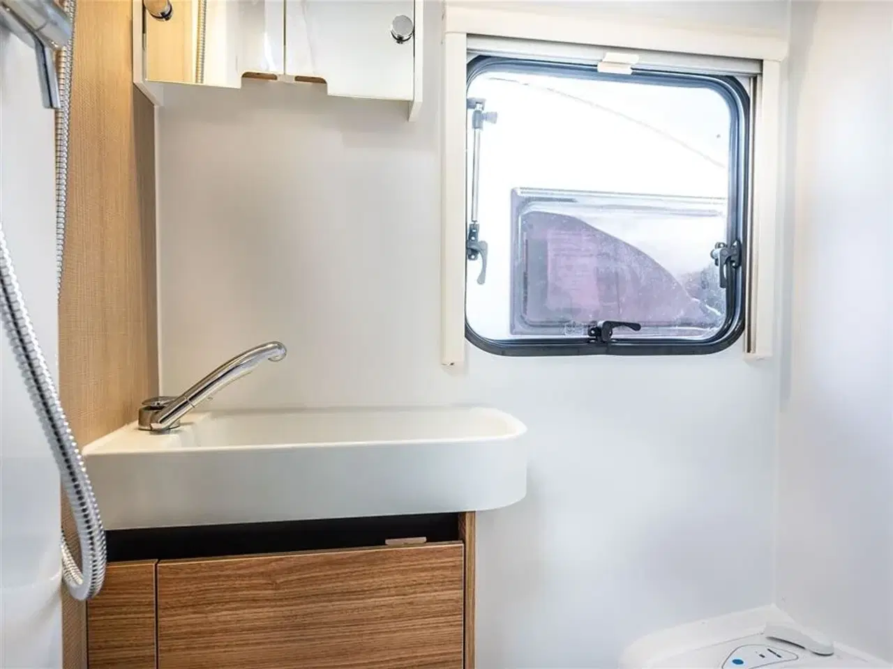 Billede 14 - 2021 - Adria Action 391 PD   Fantastisk rejsevogn