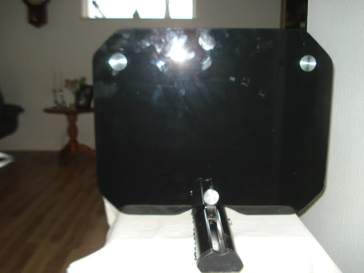 Billede 1 - TV bord med glas plader